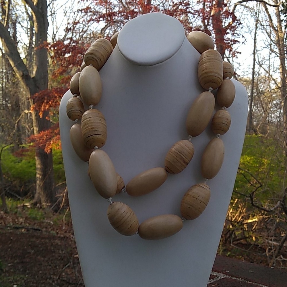 RARE '80s HOLLAND MANOUK BIJOUX 50" Alternating Stacked Solid Wood Bead Necklace - Picture 4 of 16